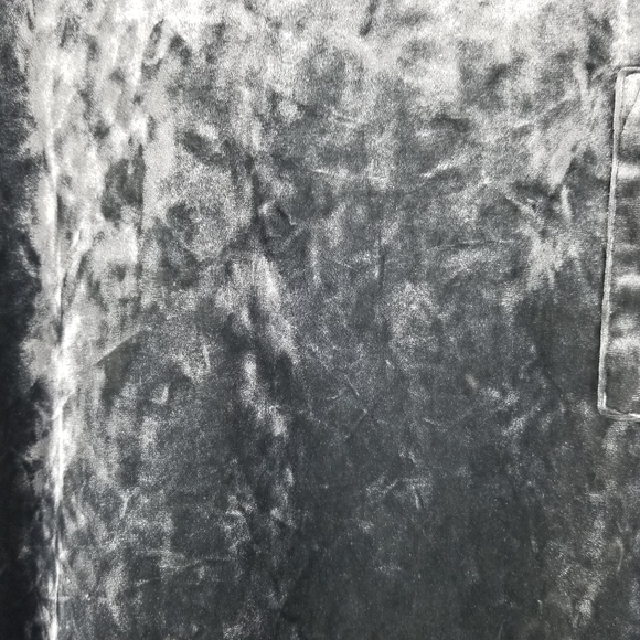 🌺2 for $20 Falls Creek Velvet Short Sleeve Top - Picture 3 of 7